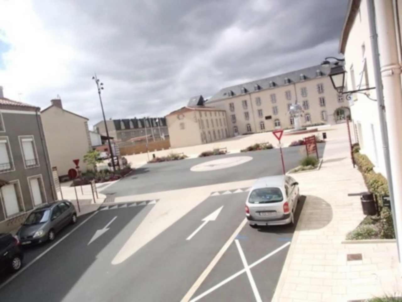 Appart-Alma Saint-Laurent-sur-Sèvre Exterior photo