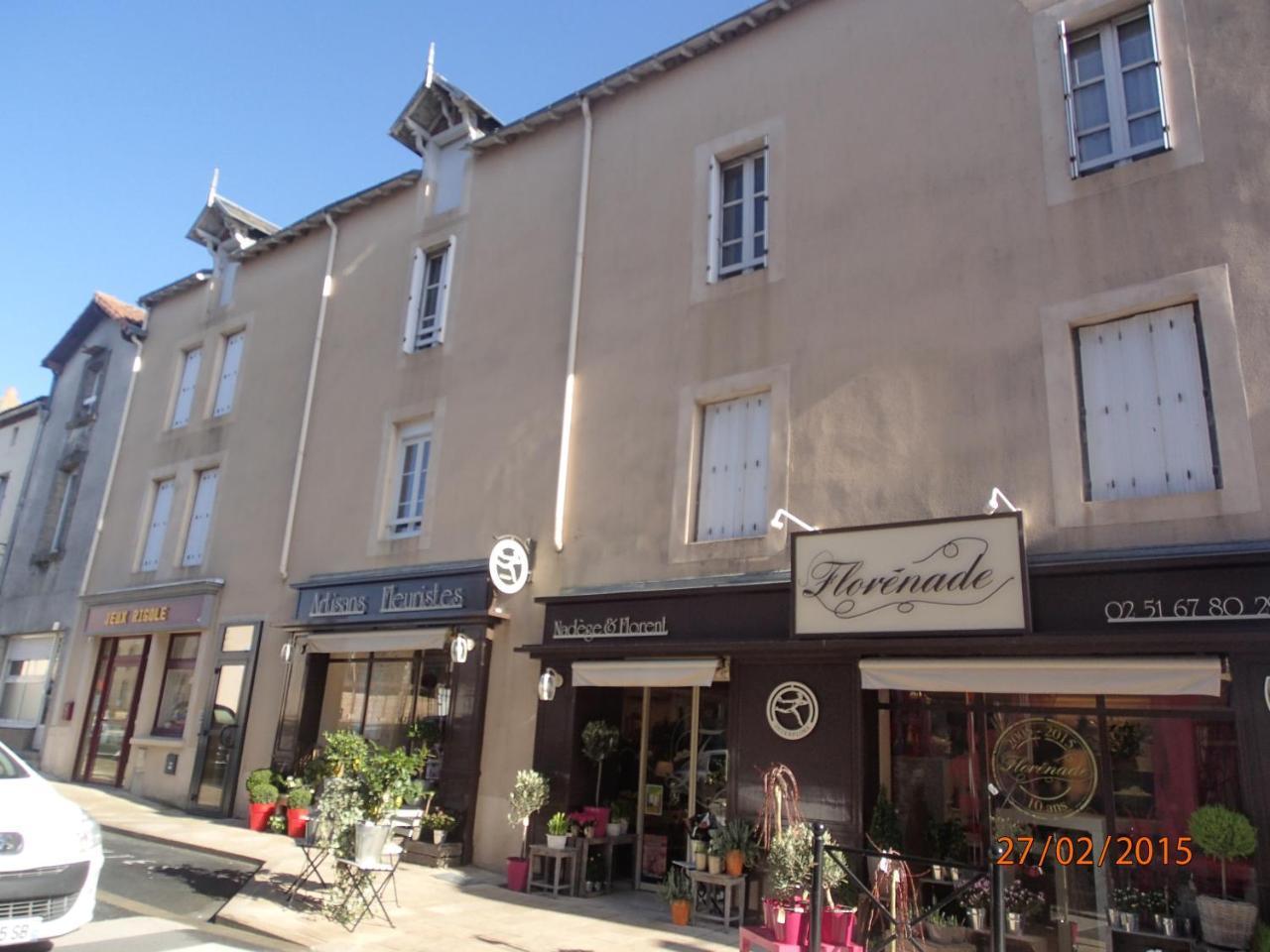Appart-Alma Saint-Laurent-sur-Sèvre Exterior photo